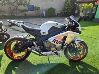Honda Cbr 1000Rr top Stav spousta doplňků - 8