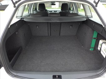 Škoda Octavia 1,4 CNG NAVI, DIGI AC, 1.MAJ - 8
