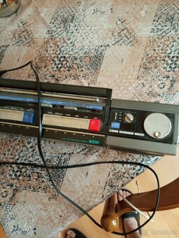 Radiomagnetofon značky AIWA - 8