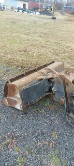 Rypadlonakladač Cat 432F2 - 8