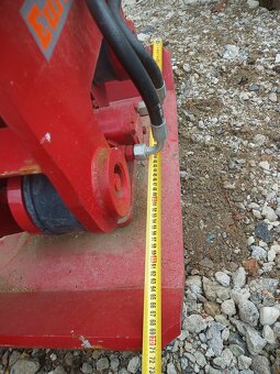 Vibrační deska pro bagry 3-6t - 8