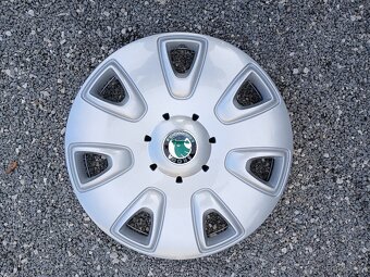 Nové orig poklice Škoda 16" - 8