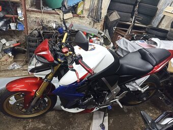 Honda CB1000r - 8