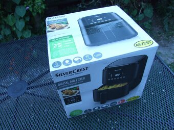 Digitální  fritéza SILVERCREST 1400W 2,4L - 8