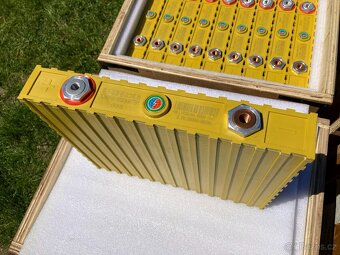 Lithiové baterie Winston LiFeYPO4 LiFePO4 300Ah a 400Ah - 8
