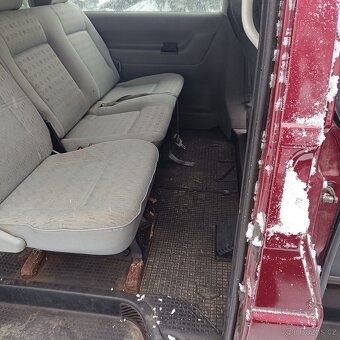 VW CARAVELLE 9 míst - 8