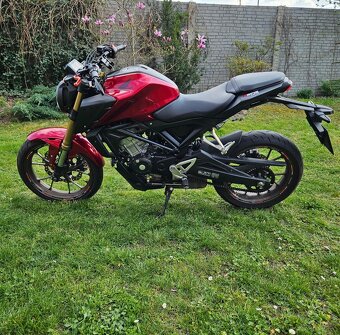 Honda CB125R 2023 - 8