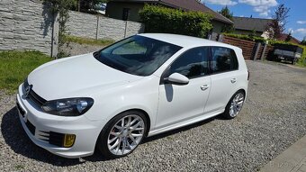 VW Golf 6, 1.6 TDI, 1. majitel - 8