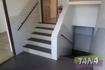 Pronájem obchodní prostory, 56 m2 - Turnov, ev.č. 00235 - 8
