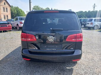 Volkswagen Touran, 1.4 TSI, 7 míst - 8