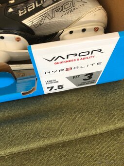 Brusle Bauer Vapor Hyperlite vel 7,5 FIT 3 - 8