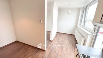 Pronájem bytu s garážovým stáním 1+1 41 m², Znojmo, ul. Kosm - 8