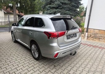 Mitsubishi Outlander, 2,4 PHEV Top 4WD odpočet DPH - 8