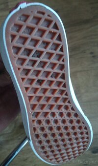 PRODÁM STYLOVÉ DĚTSKÉ TENISKY VANS - limitovaná edice - 8