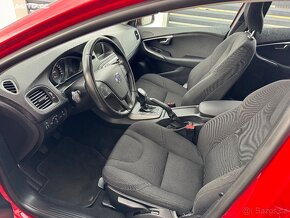 VOLVO V40 D3,110kw,5ti válec,2013 - 8