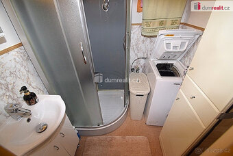Prodej bytu 2+1, 55m² + lodžie 3m² a sklep, ul. Rumunská, Če - 8