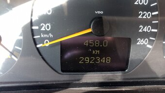 Mercedes E320 CDI Lorinser Elegance / r.2000 / Ř6 válec - 8