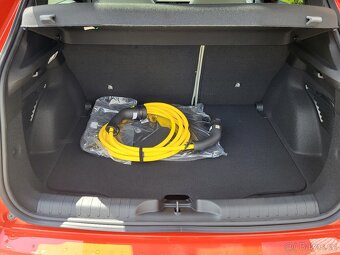 FIAT 600 La Prima BEV 54 kWh 156K 115 kW - 8
