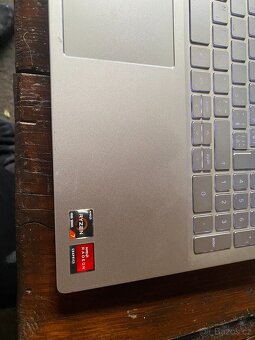 Dell inspiron 15 5000 - 8