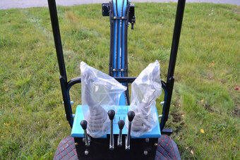 miniBagr HT1000 Basic nekonečná otoč naftový 11koní - 8