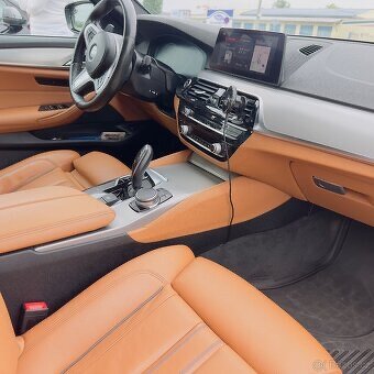 BMW 530 XD 4X4 MSport servis Bmw TOP STAV - 8