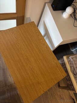 Dřevěný stolek - 8