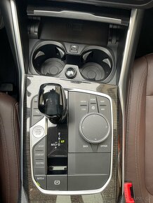 2020 BMW 320d Touring XDrive 140kW AT - 8