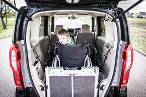 Honda N BOX (jako Jazz), možná přeprava invalidních osob - 8
