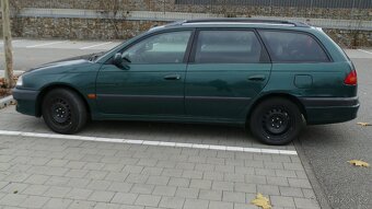 Toyota Avensis Kombi 1, 6 benzín - 8