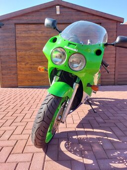 Kawasaki ZXR 750 H1 - 8