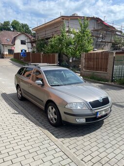 🚗 Škoda Octavia II (1Z5) 2.0 TDI (BMM) DSG – Elegance - 8