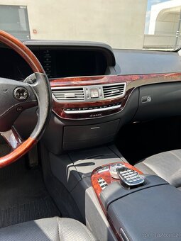 Mercedes-Benz W221 S350 4MATIC - 8