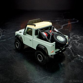 Hot Wheels Elite 64 Land Rover Defender 90 Pickup - 8