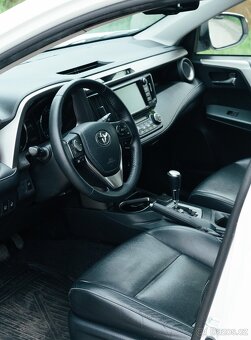TOYOTA RAV4 4WD 2019 - 8