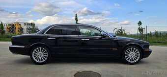 2005 Jaguar XJ8 L 4.2 V8 - 8