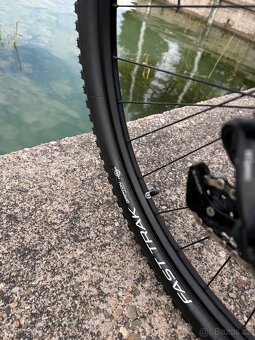 SPECIALIZED 2018 Men's Epic Comp vel.M - 8