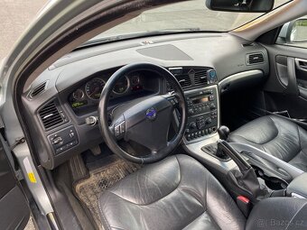 Volvo xc70 D5 136kw momentum  awd - 8