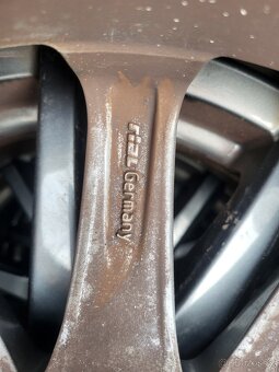 Prodám zimní sadu pneu 215/50R17 Fulda ET47 - Dot 2622 - 8