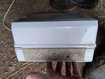 Elektro skříň s vybavením, jistič, relé, trafo - 8