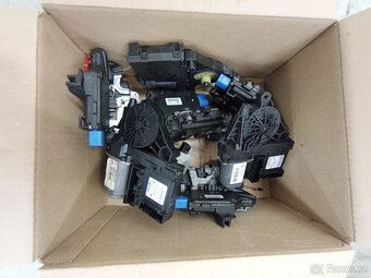 Škoda Octavia 2 - díly - 8