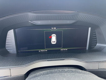 Pronájem Superb 2019 Taxi Bolt Uber 2.0 TDI DSG 4x4 L&K - 8