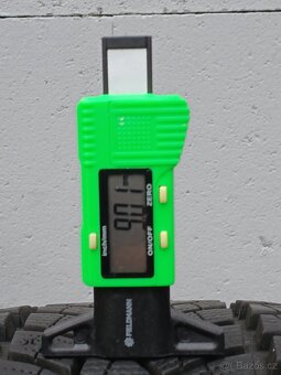 Zánovní zimní orig alu Škoda Karoq 215/50/18 vzorek 9mm - 8