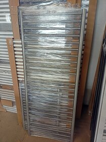 NEREZ  RADIÁTORY - 8