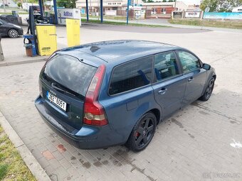Prodám Volvo V50 2.4i 125kw - 8
