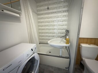 Pronájem bytu 2+kk s komorou + sklep 3.5 m2, 42 m² – Trnovan - 8