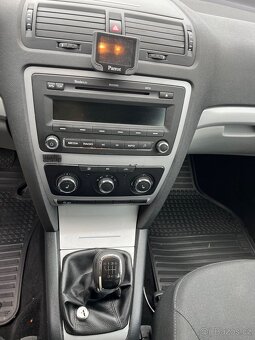 Škoda Octavia 2, 2.0 TDI, 103kw, 253000km,r.v. 2011 - 8