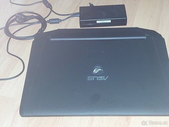 NEFUNKČNÍ herní notebook ASUS G750 - Intel Core i7 - 8