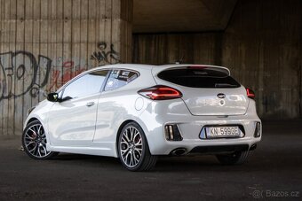 Kia Ceed 1.6 T-GDI GT - 8