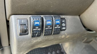 Nissan Navara D40 - 8