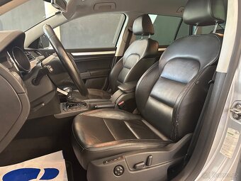 ŠKODA SUPERB COMBI II 2.0TDI 103KW DSG ELEGANCE 175TKM - 8